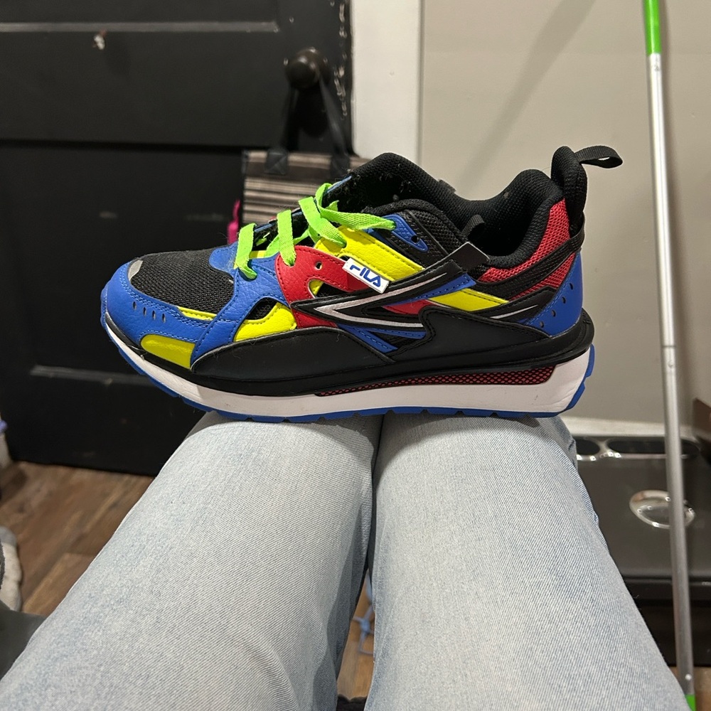 Fila Women's Sneakers in Black, Blue, Red, and Yellow